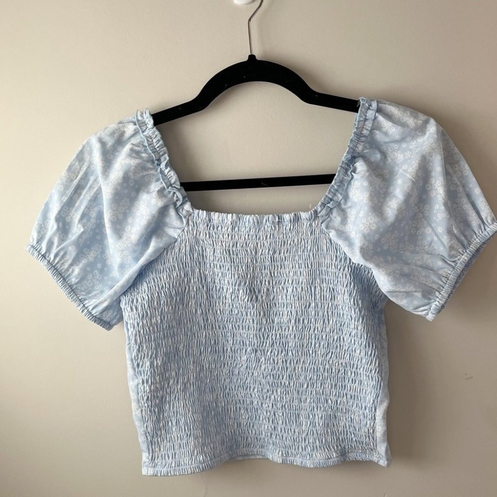 V-neck Ruched Blue Floral Blouse Size Small - Picture 5 of 5